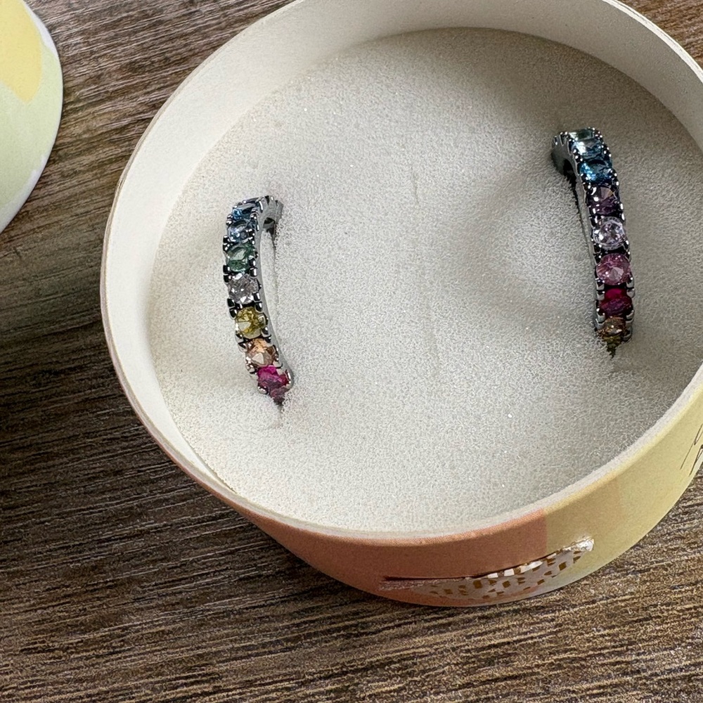 Bomb Party Rainbow CZ Band Ring – Size 6